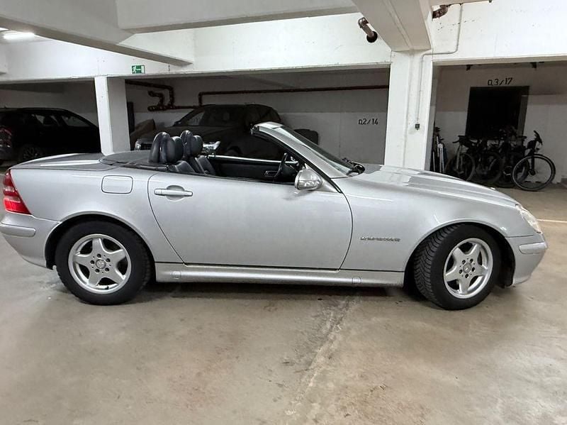 Gebraucht Mercedes SLK200 163 PS (119 kW) 2001 Silber Cabrio