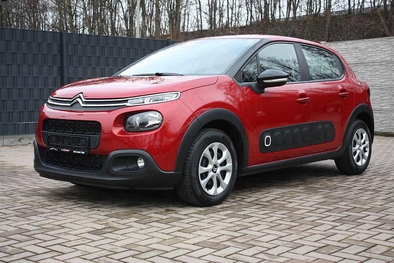Gebraucht Citroën C3 Feel 87 PS (63 kW) 2019 Rot Limousine