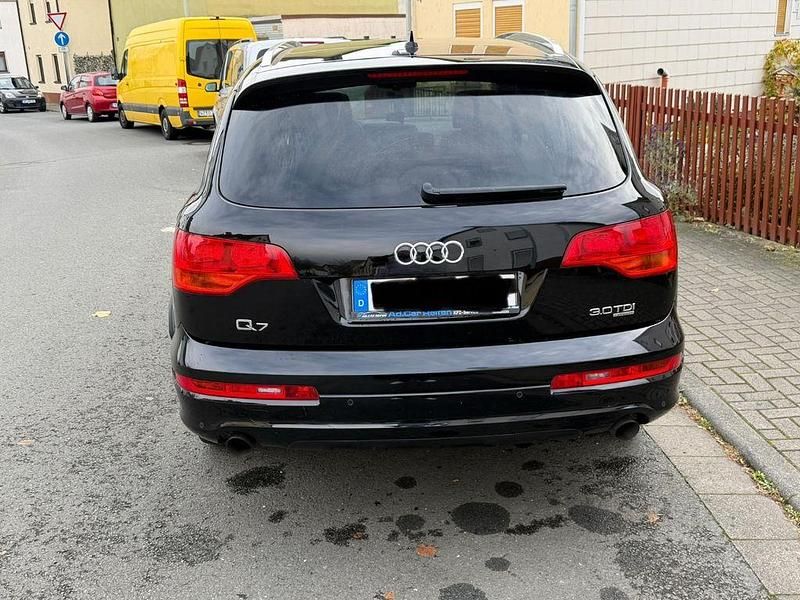 Schwarz Gebraucht 2009 Audi Q7 Sport SUV | 12.800 € (Teuer) - Bild 1/4