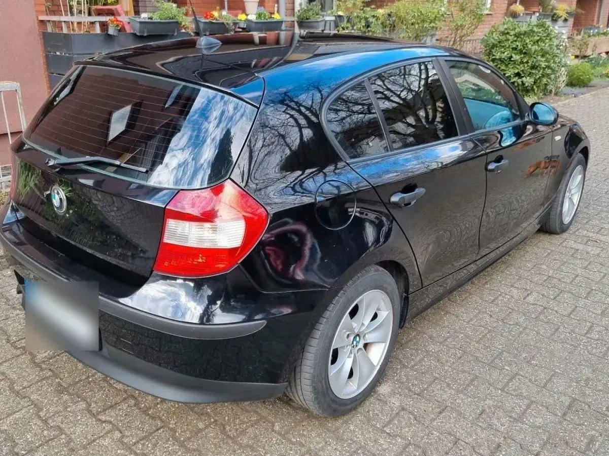 Gebraucht BMW 118 142 PS (104 kW) 2004 Schwarz Kleinwagen