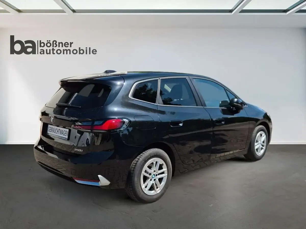 Gebraucht BMW 218 Gran Coupé 136 PS (100 kW) 2022 Black sapphire metallic Coupé
