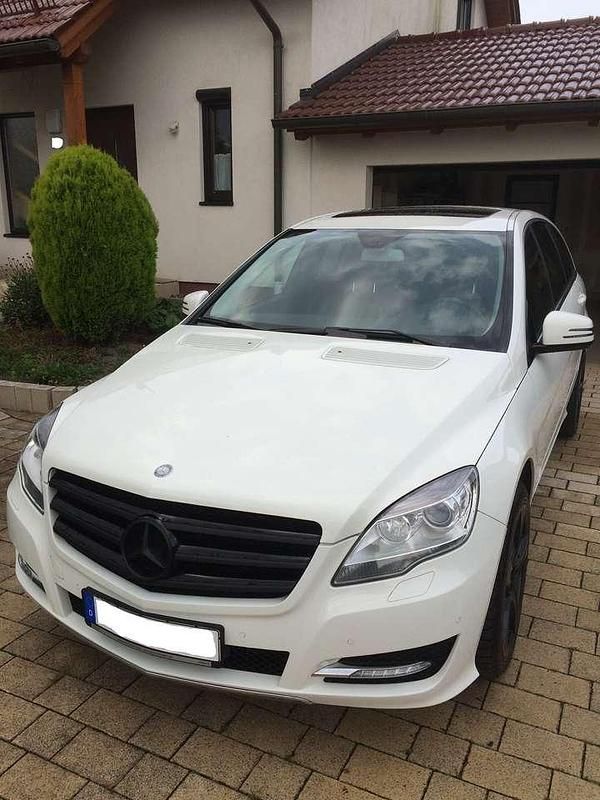 Weiß Gebraucht 2010 Mercedes 350 Kombi | 7.500 € (Guter Preis) - Bild 1/4