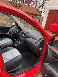 Gebraucht Hyundai i10 Classic 69 PS (50 kW) 2011 Rot Kleinwagen