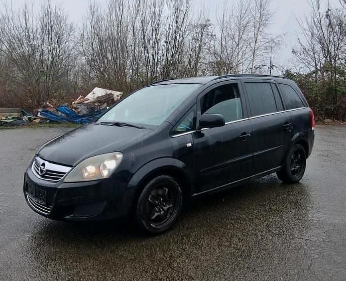 Gebraucht Opel Zafira 120 PS (88 kW) 2010 Schwarz Van / Kleinbus