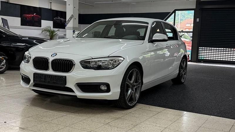 Weiß Gebraucht 2016 BMW 116 Performance Kleinwagen | 10.990 € (Guter Preis) - Bild 1/4