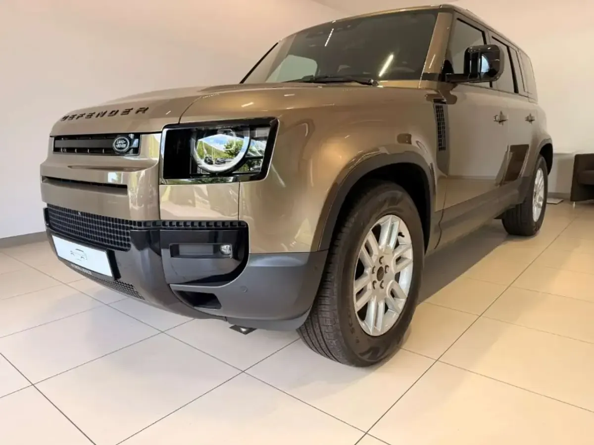Neu Land Rover Defender Black Edition 249 PS (183 kW) 2025 Gondwana stone SUV