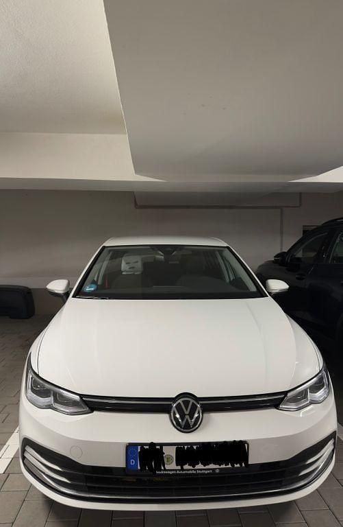 Weiß Gebraucht 2020 VW Golf VII Style Limousine | 18.000 € (Guter Preis) - Bild 1/4