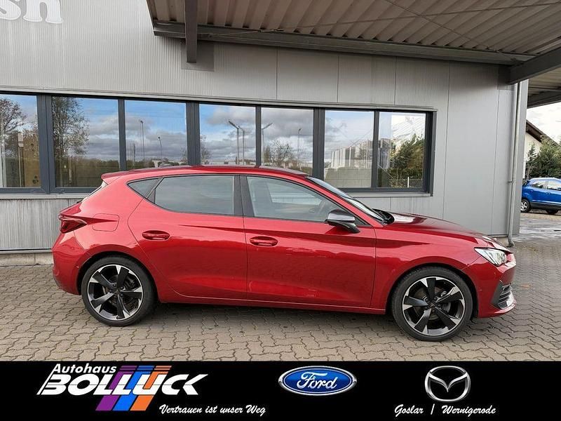 Gebraucht Cupra Leon 150 PS (110 kW) 2023 Rot Limousine