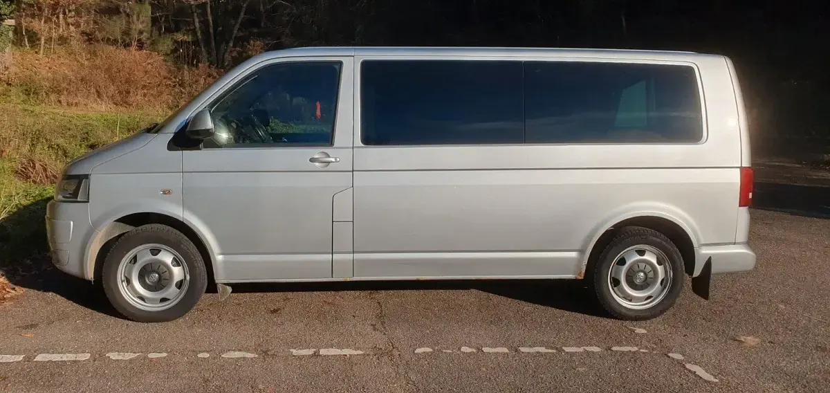 Gebraucht VW Caravelle 180 PS (132 kW) 2013 Silber Van