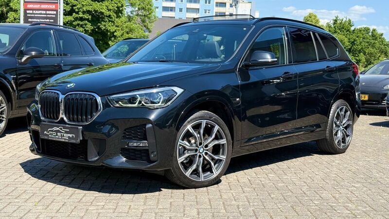 Schwarz Gebraucht 2020 BMW X1 M Sport SUV | 28.950 € (Fairer Preis) - Bild 1/4