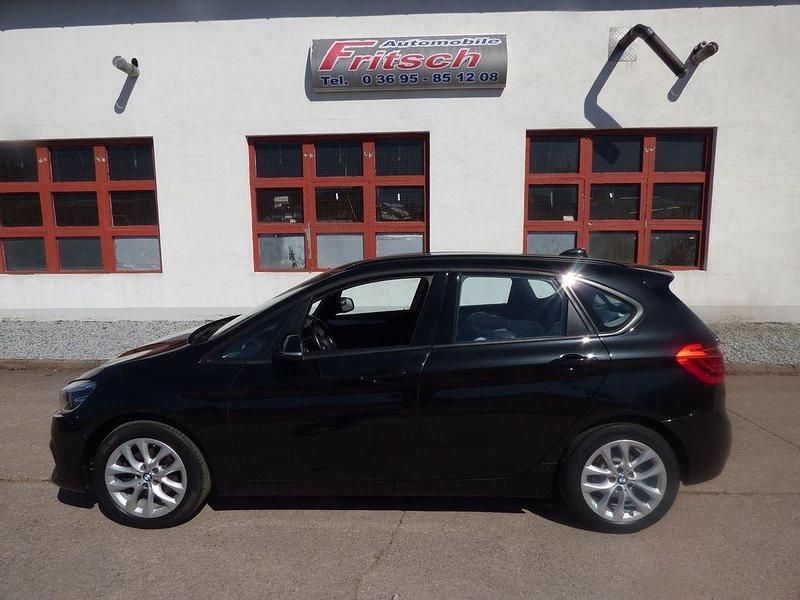 Gebraucht BMW 218 Advantage 140 PS (102 kW) 2018 Schwarz Kombi