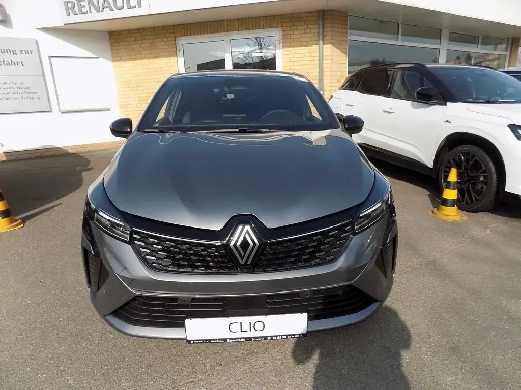 Neu Renault Clio 91 PS (66 kW) 2026 Grau Kleinwagen
