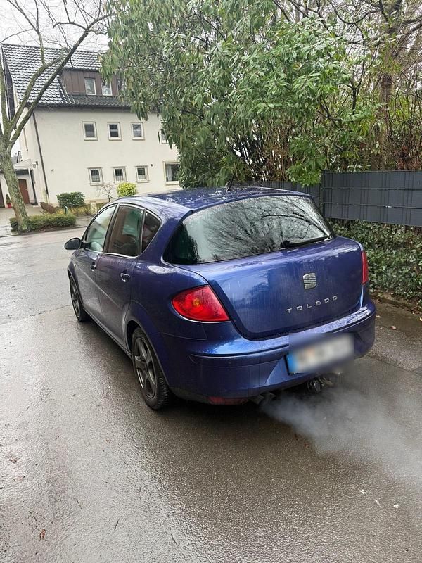 Gebraucht Seat Toledo 105 PS (77 kW) 2008 Blau Kleinwagen