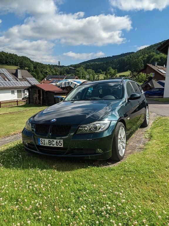 Grün Gebraucht 2006 BMW 325 Kombi | 5.500 € (Guter Preis) - Bild 1/4