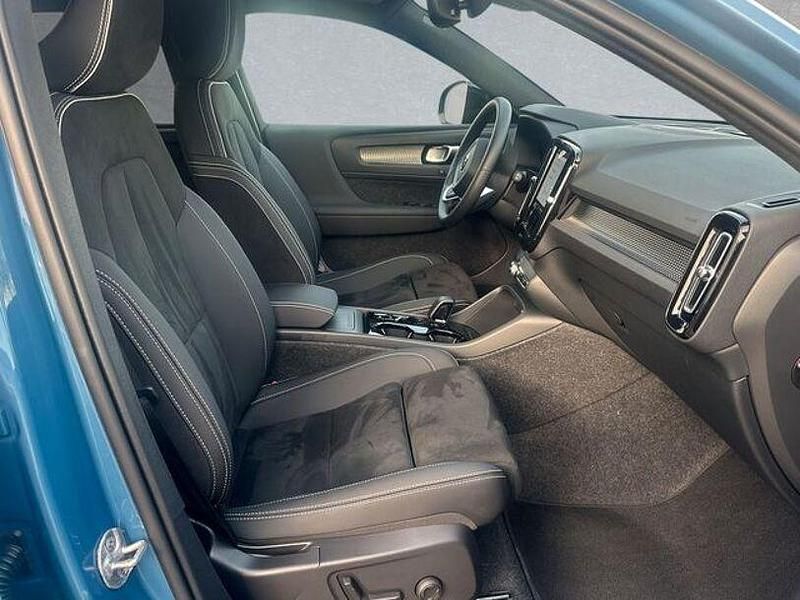 Gebraucht Volvo XC40 Plus 163 PS (119 kW) 2025 Fjord blue SUV