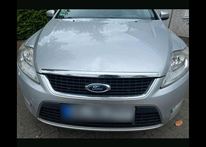 Usado Ford Mondeo 164 CV (120 kW) 2010 Gris Familiar