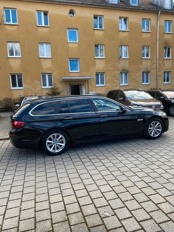 Gebraucht BMW 520 190 PS (139 kW) 2016 Schwarz Kombi