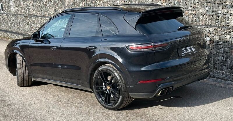 Gebraucht Porsche Cayenne 549 PS (403 kW) 2018 Schwarz SUV