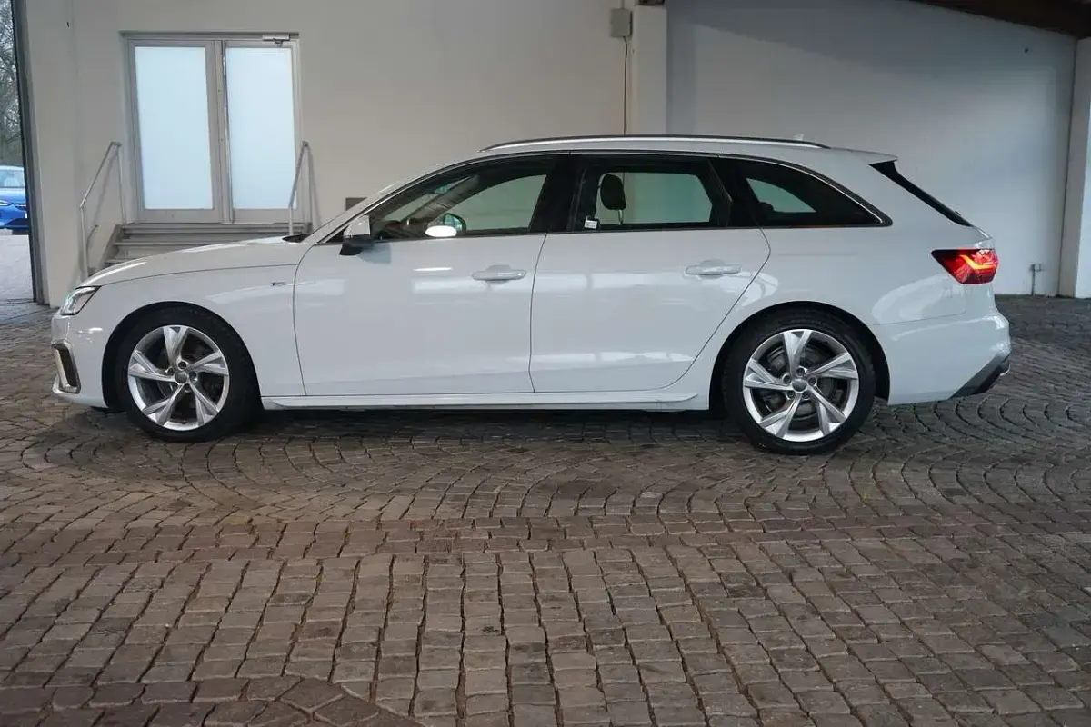 Gebraucht Audi A4 S-Line 190 PS (139 kW) 2020 Weiß Kombi