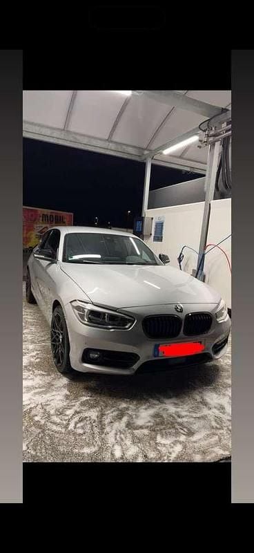 Gebraucht BMW 118 Advantage 136 PS (100 kW) 2015 Silber Kleinwagen