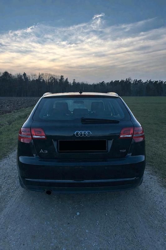 Usata Audi A3 140 CV (102 kW) 2012 Nero Utilitaria