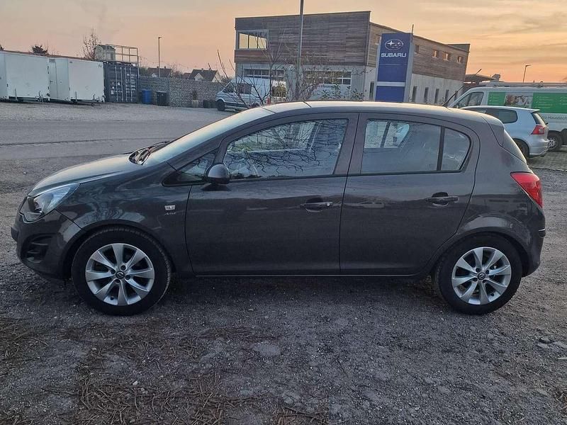 Second-hand Opel Corsa Active 87 CP (63 kW) 2013 Gri Hatchback