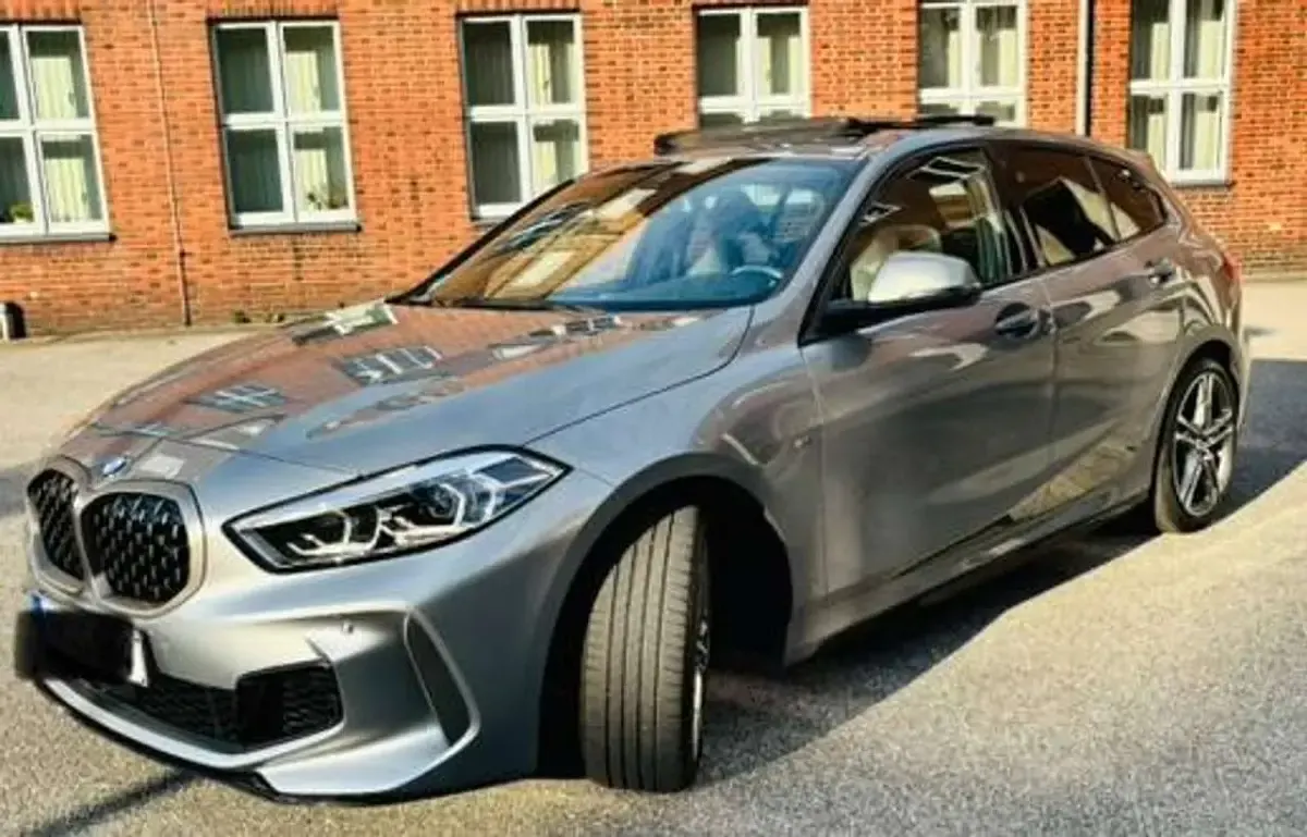 Gebraucht BMW M135 306 PS (225 kW) 2022 Grau Kleinwagen