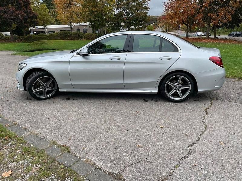 Silber Gebraucht 2017 Mercedes C300 AMG Limousine | 28.000 € (Fairer Preis) - Bild 1/4