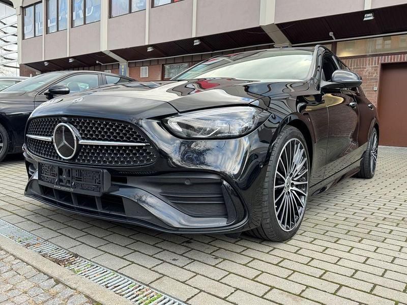 Schwarz Gebraucht 2021 Mercedes C300 AMG Limousine | 32.800 € (Fairer Preis) - Bild 1/4