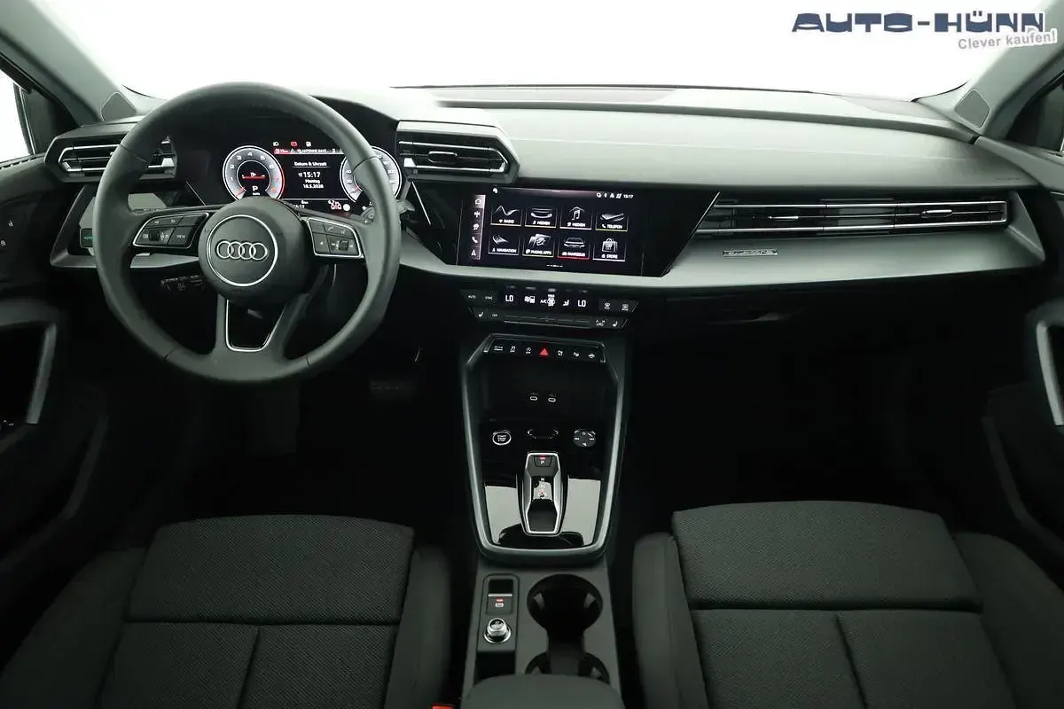 Neu Audi A3 Ambiente 204 PS (150 kW) 2026 Distriktgrün metallic SUV