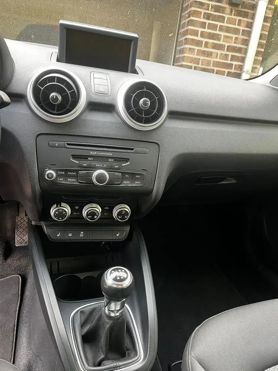 Gebraucht Audi A1 Sportback S-Line 86 PS (63 kW) 2014 Weiß Kleinwagen