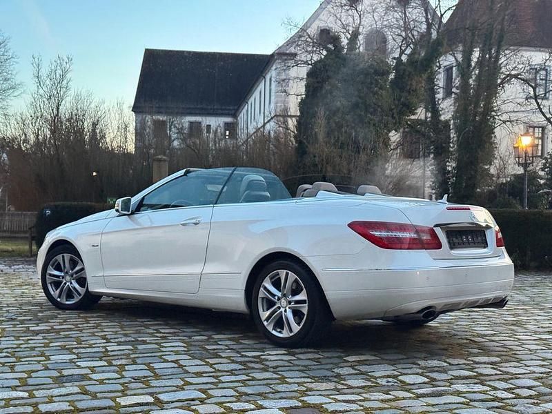 Gebraucht Mercedes E350 292 PS (214 kW) 2010 Weiß Cabrio