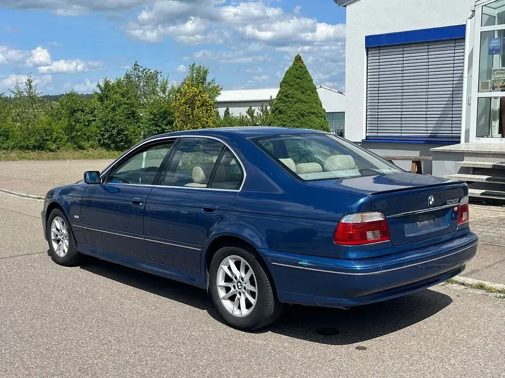 Gebraucht BMW 535 Exclusive 245 PS (180 kW) 2002 Blau Limousine