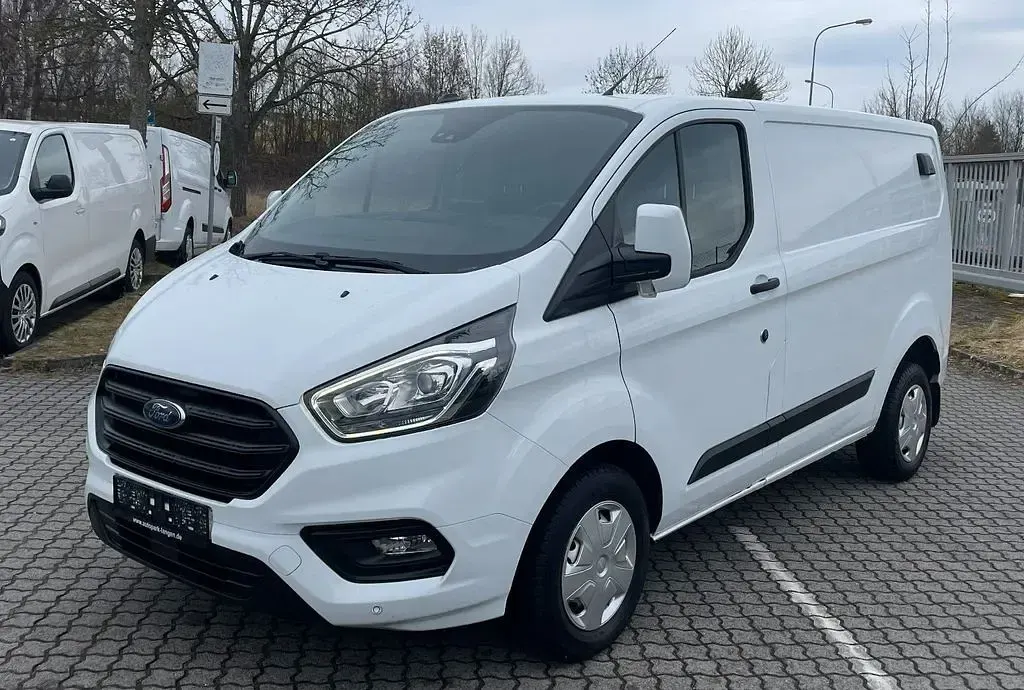 Gebraucht Ford Transit Custom 131 PS (96 kW) 2022 Weiß Van / Kleinbus