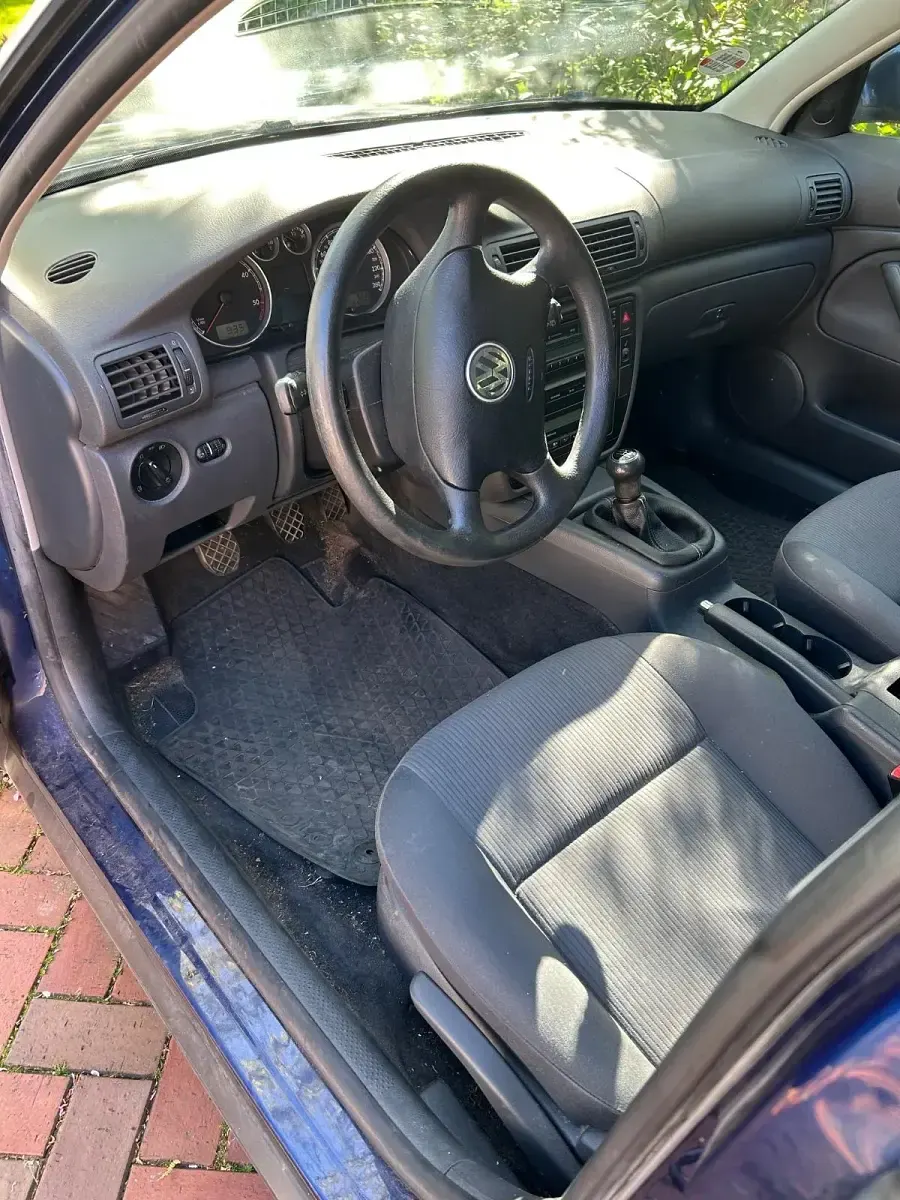 Używany VW Passat 101 KM (74 kW) 2005 Niebieski Kombi