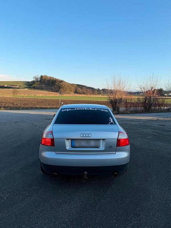 Gebraucht Audi A4 150 PS (110 kW) 2001 Silber Limousine