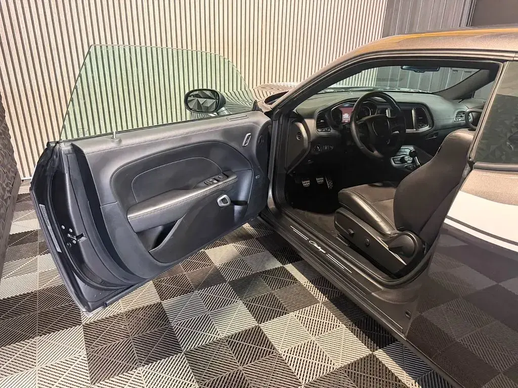 Gebraucht Dodge Challenger 381 PS (280 kW) 2023 Grau Coupé