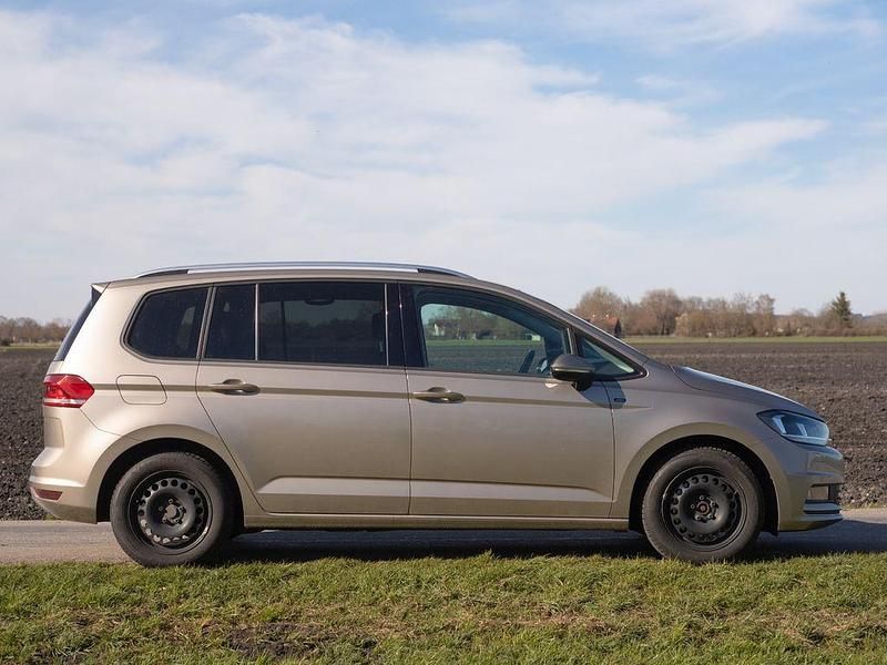 Gebraucht VW Touran Join 116 PS (85 kW) 2019 Beige Van / Kleinbus