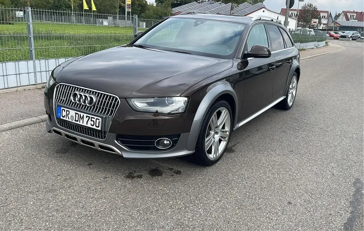 Gebraucht Audi A4 Allroad Comfort 245 PS (180 kW) 2014 Braun Kombi