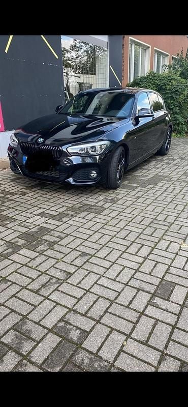Gebraucht BMW 118 M Sport 140 PS (102 kW) 2019 Schwarz Kleinwagen