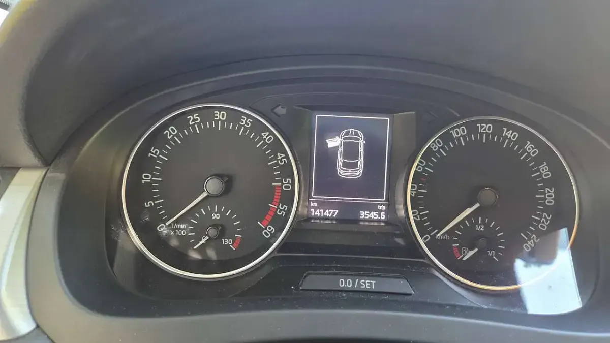 Gebraucht Skoda Rapid Style 116 PS (85 kW) 2015 Weiß Kleinwagen