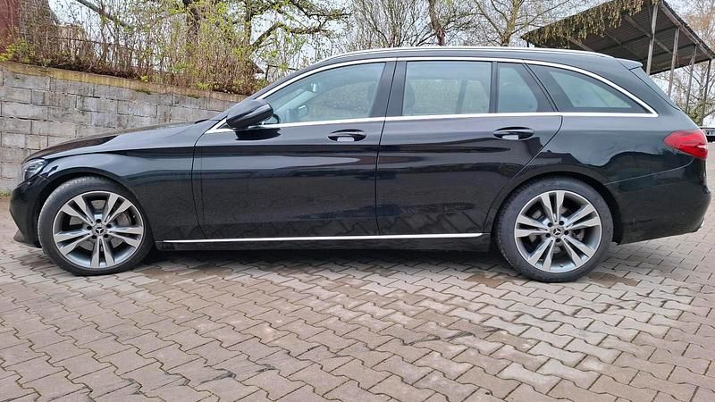 Gebraucht Mercedes C400 333 PS (244 kW) 2017 Schwarz Kombi