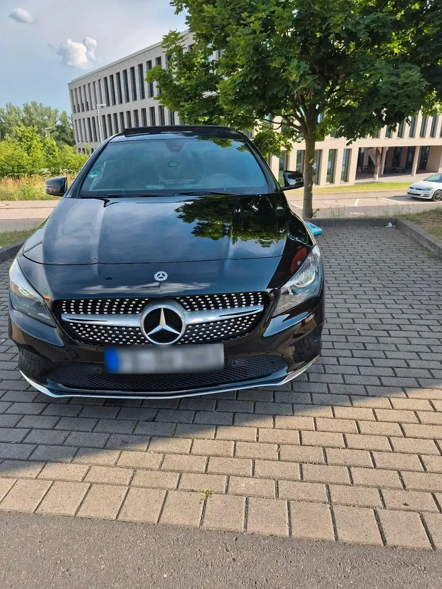 Gebraucht Mercedes CLA200 136 PS (100 kW) 2016 Schwarz Coupé