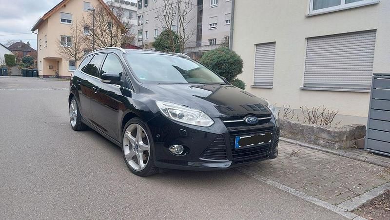 Gebraucht Ford Focus Titanium 182 PS (133 kW) 2014 Schwarz Kombi