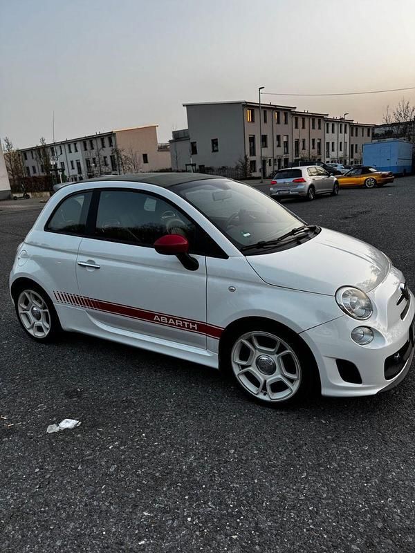 Usata Abarth 500 135 CV (99 kW) 2012 Bianco Cabrio