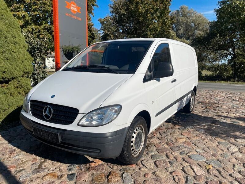 Gebraucht Mercedes Vito 95 PS (69 kW) 2009 Wei (arktikwei) Van