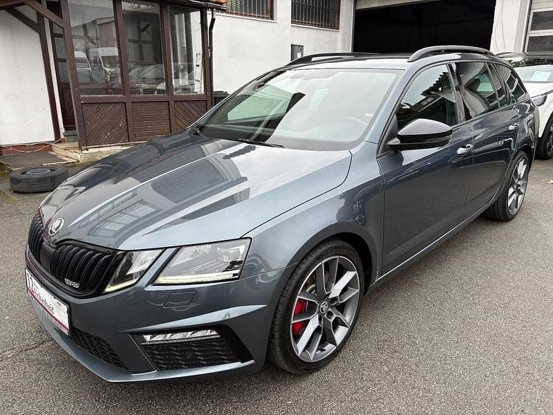Grau Gebraucht 2019 Skoda Octavia RS Kombi | 13.990 € (Guter Preis) - Bild 1/4