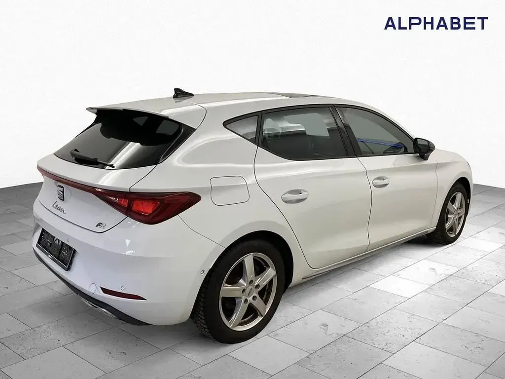 Gebraucht Seat Leon FR 150 PS (110 kW) 2024 Weiß Limousine