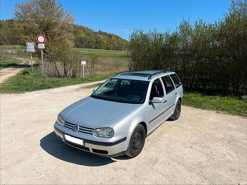 Second-hand VW Golf IV 75 CP (55 kW) 2000 Argintiu Break