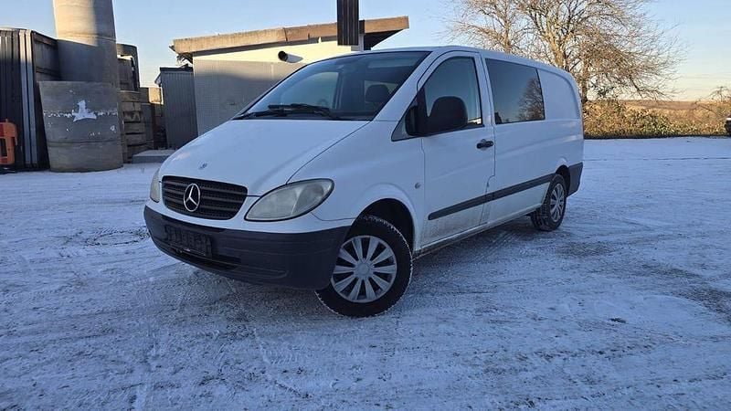 Weiß Gebraucht 2007 Mercedes Vito Van | 4.900 € (Fairer Preis) - Bild 1/4